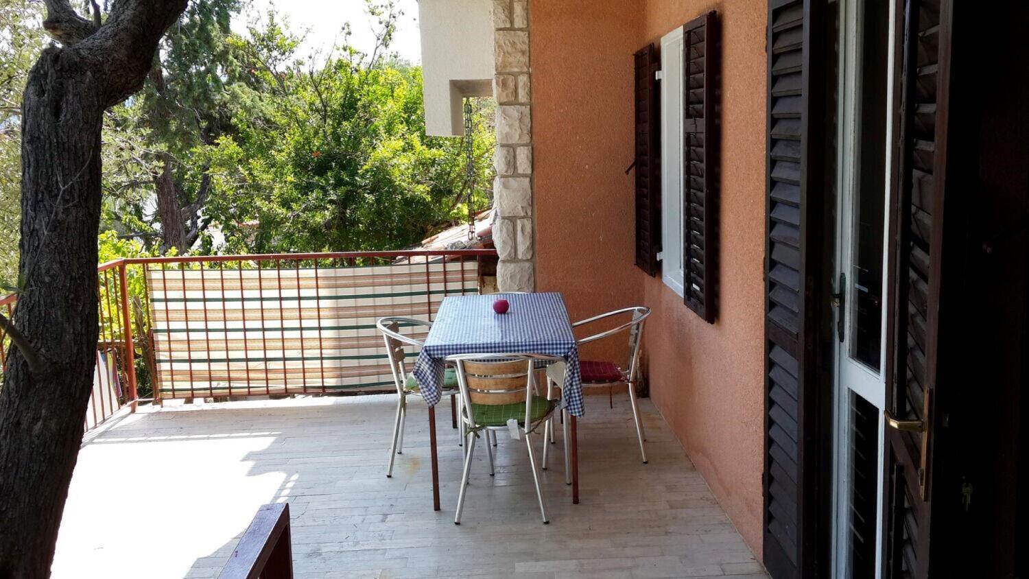 Apartments Griv - Close To The Sea Valun Exterior photo